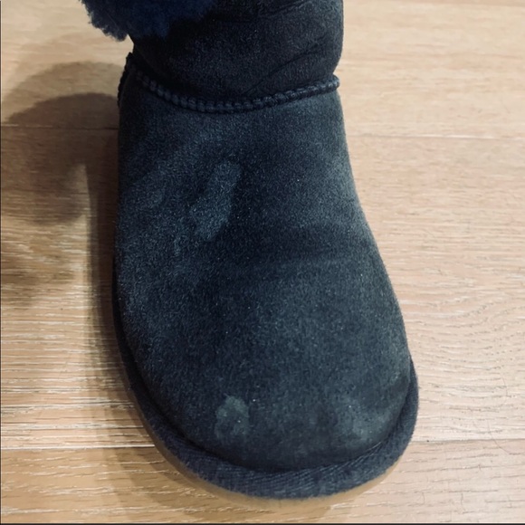 UGG Boots Booties Classic Bailey Button II Sheepskin Gift - Picture 5 of 5